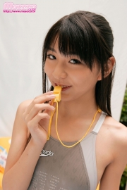 Asuka Izumi Swimming Race Swimsuit Images011