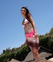 Yukina Kinoshitas bikini shot in a tropical countrywith a great sense of freedom016