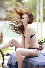 Maomi Yuuki Gravure Swimsuit ImagesIntelligent grads in their prime in bikini065