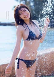 New gravure queen Yuka Ogura gravure swimsuit image002