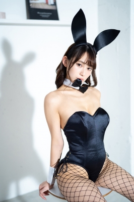 Yuki Mitera Bunny Girl Beautiful Magician Vol2 2021004