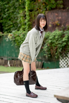 Sarina Kashiwagi School Uniform and Swimsuit004