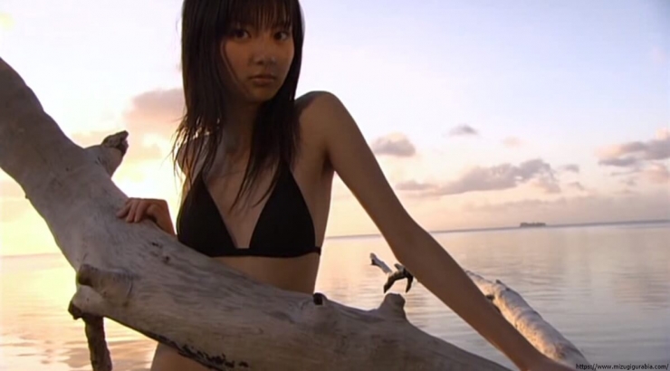 Yua Shinkawa Black Bikini05
