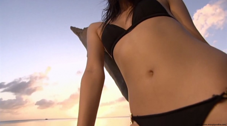 Yua Shinkawa Black Bikini08