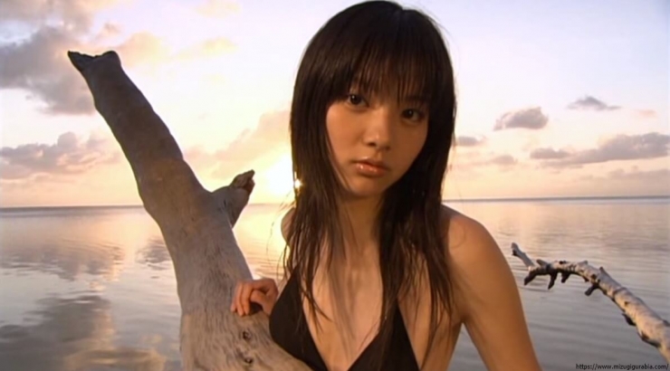 Yua Shinkawa Black Bikini17