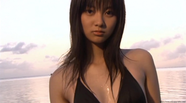 Yua Shinkawa Black Bikini24