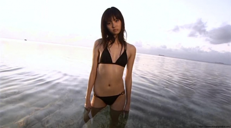 Yua Shinkawa Black Bikini34