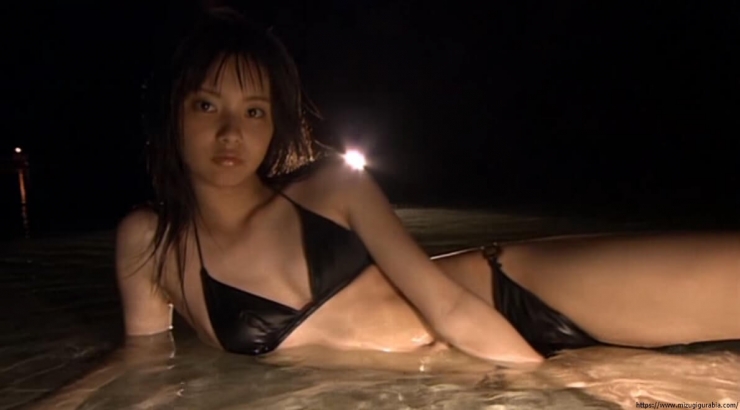 Yua Shinkawa Black Bikini85