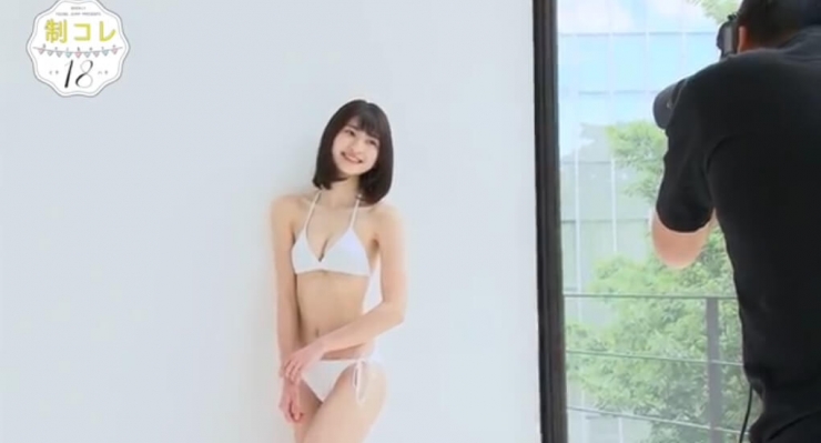 Minami Yamada White Swimsuit Bikini u29