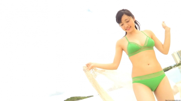 Sakakura Ando Beach Green Bikini033