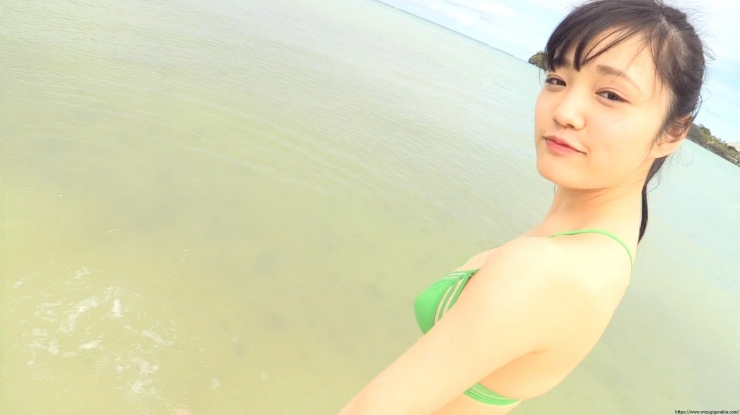Sakakura Ando Beach Green Bikini096