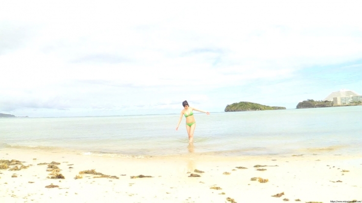 Sakakura Ando Beach Green Bikini107