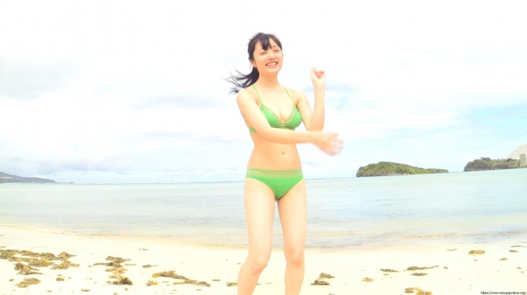 Sakakura Ando Beach Green Bikini113