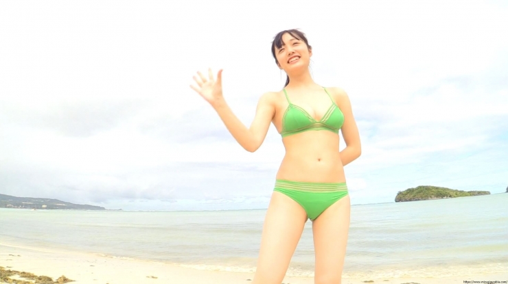 Sakakura Ando Beach Green Bikini119