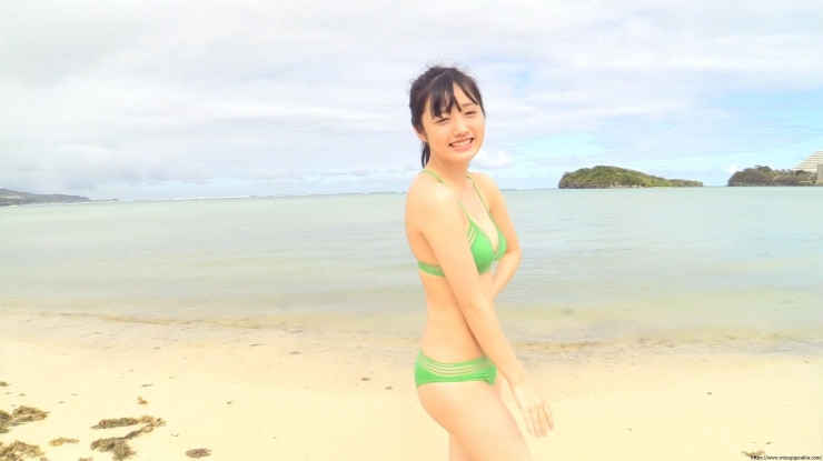 Sakakura Ando Beach Green Bikini125