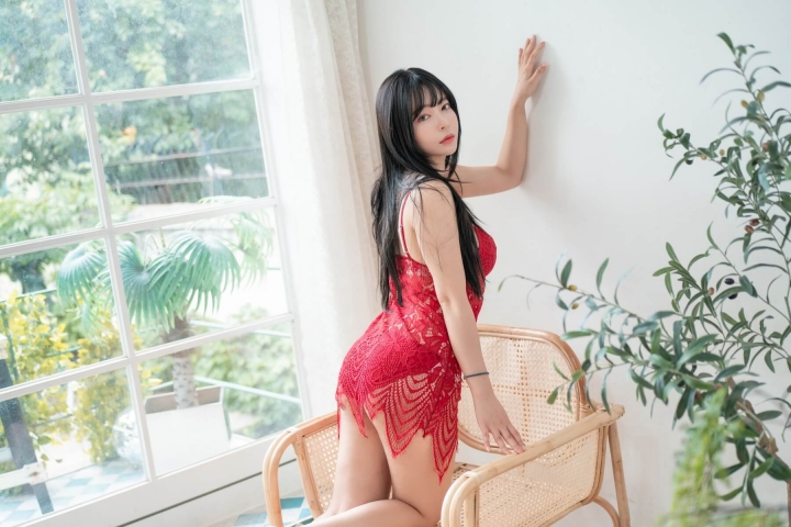 Red negligee Korean beauty17