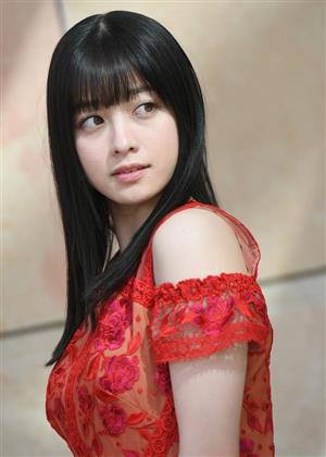 【画像】 橋 本 環 奈 の 騎 乗 位 ！！！！