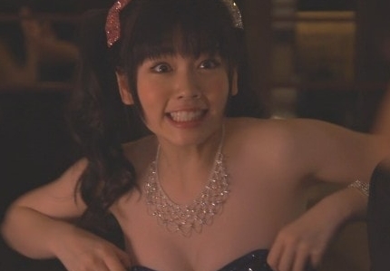 【エロ画像】小芝風花でキャバ嬢でおっぱい丸出し？乳揺れすごｗｗｗ
