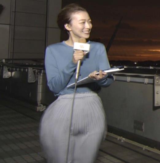 阿部華也子　強風でスカートが股間に張り付く大ハプニング！キャプ・エロ画像