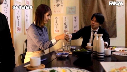 三上悠亜 17